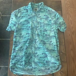 Men’s short sleeve button down